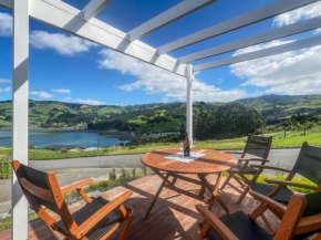 Harbour View 3-Bedroom Retreat, Duvauchelle